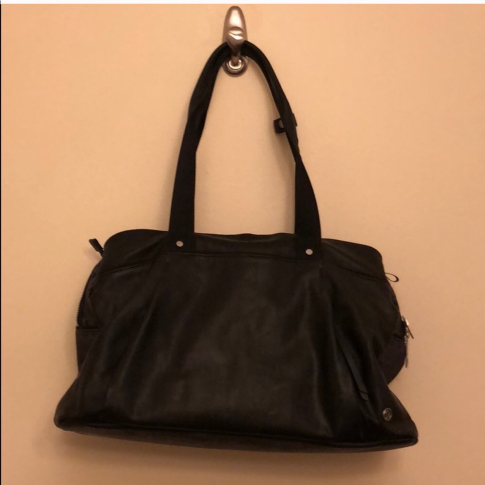 Lululemon bag